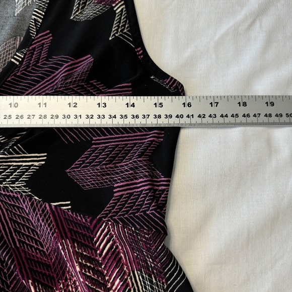 Banana Republic Factory Women's Sleeveless V-Neck Knot Blouse Multicolor Small - Picture 7 of 10